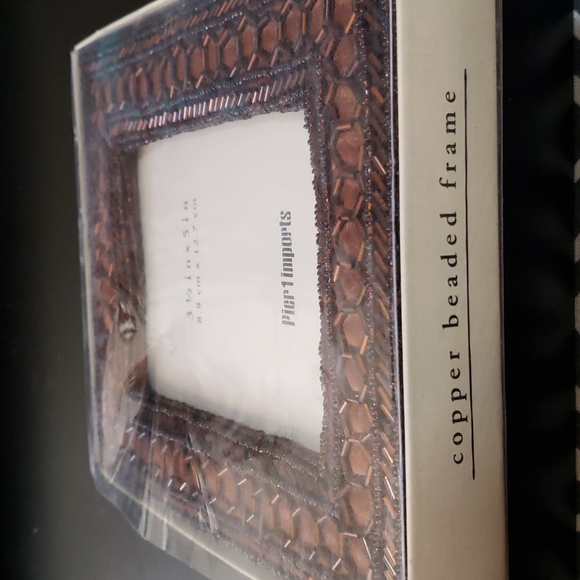 3/$20 NWT Pier 1 beaded frame - Picture 2 of 3